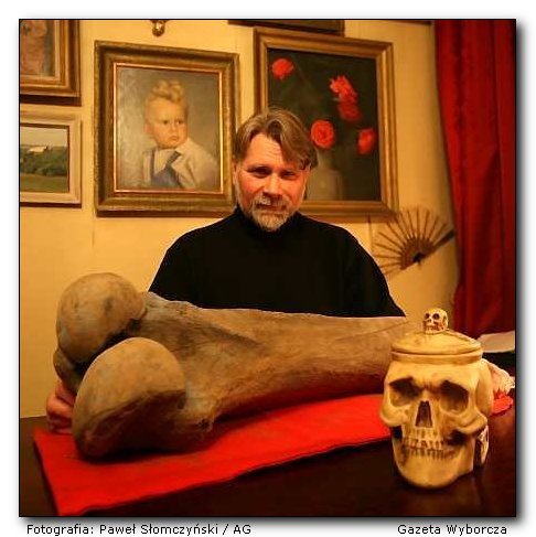 Piotr Mierzejewski: paleontolog, marynista, biolog morza, sztandary